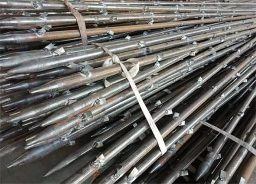 阿拉尔农场管棚钢花管加工